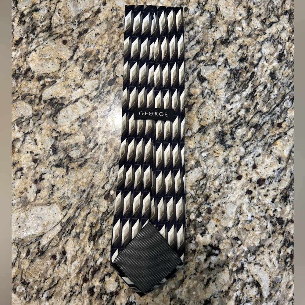 George necktie - Picture 2 of 2